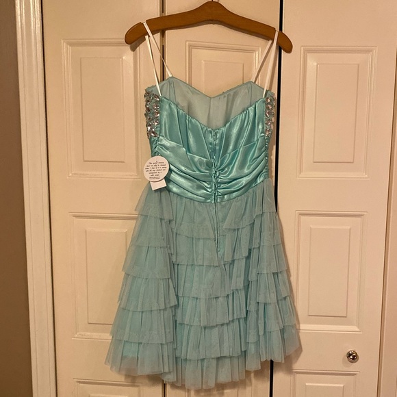 NWT DEB turquoise strapless beaded dress. - Picture 5 of 5